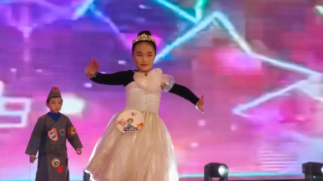 嘉戎技术2025年终总结暨年会